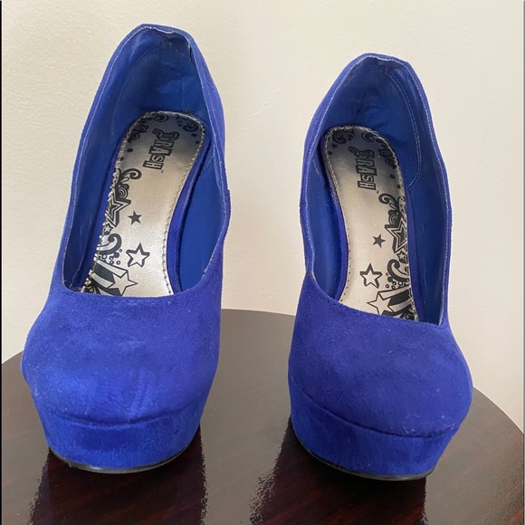 Heels - Picture 7 of 7